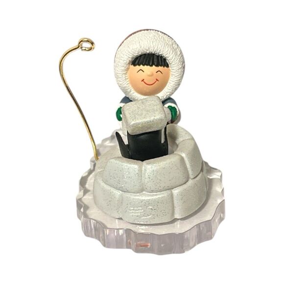 Hallmark 2002 Frosty Friends Ornament – Igloo Building Penguin, Original Box - Picture 3 of 5